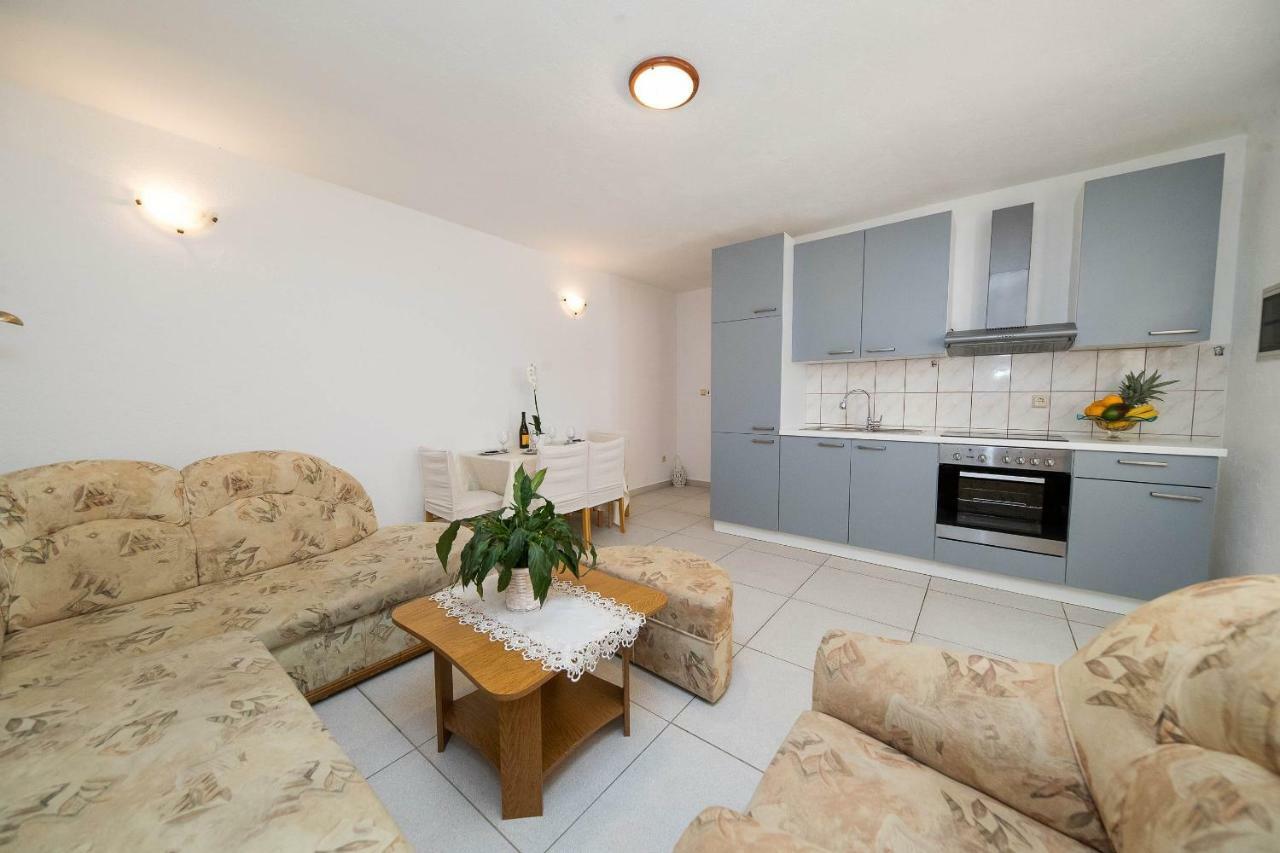 Apartmani Jordanka Crikvenica Eksteriør billede