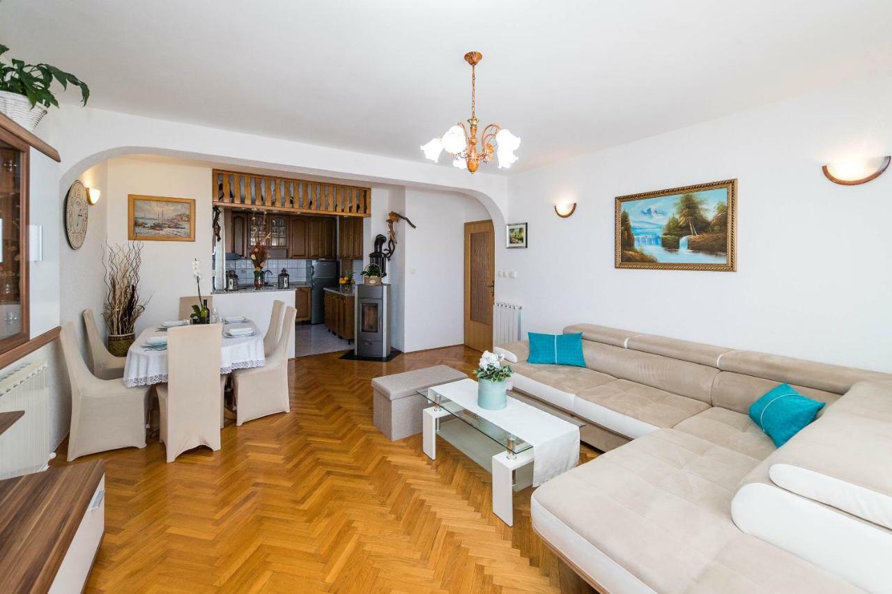 Apartmani Jordanka Crikvenica Eksteriør billede